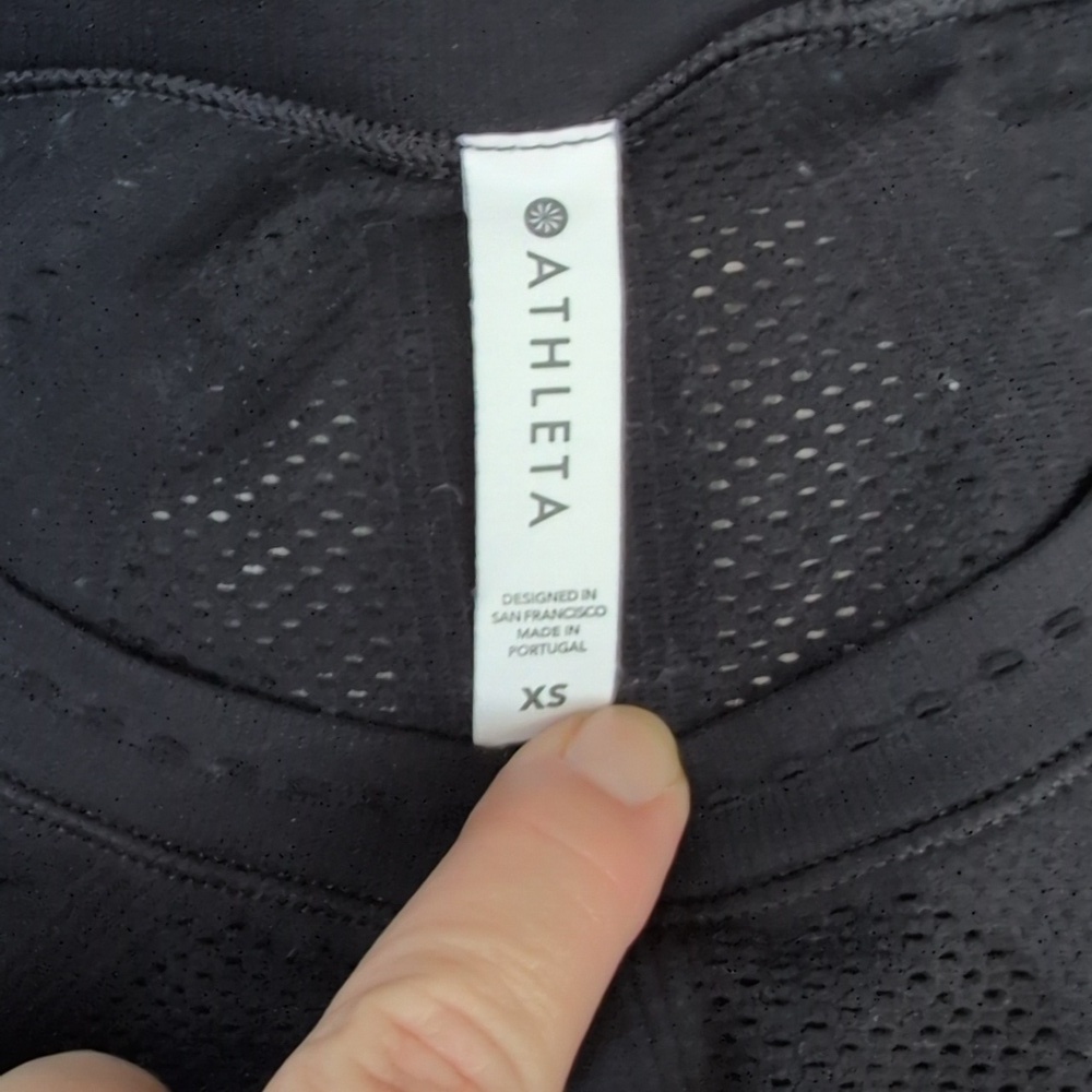Athleta Oxygen tank size XS, black - Picture 4 of 4